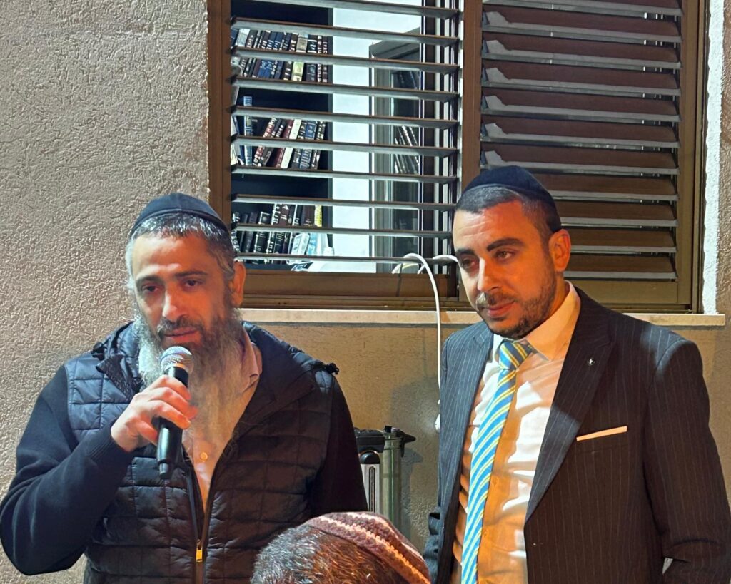 ערב גיבוש חגיגי והדלקת נרות חנוכה בסניף ידידים בנתיבות