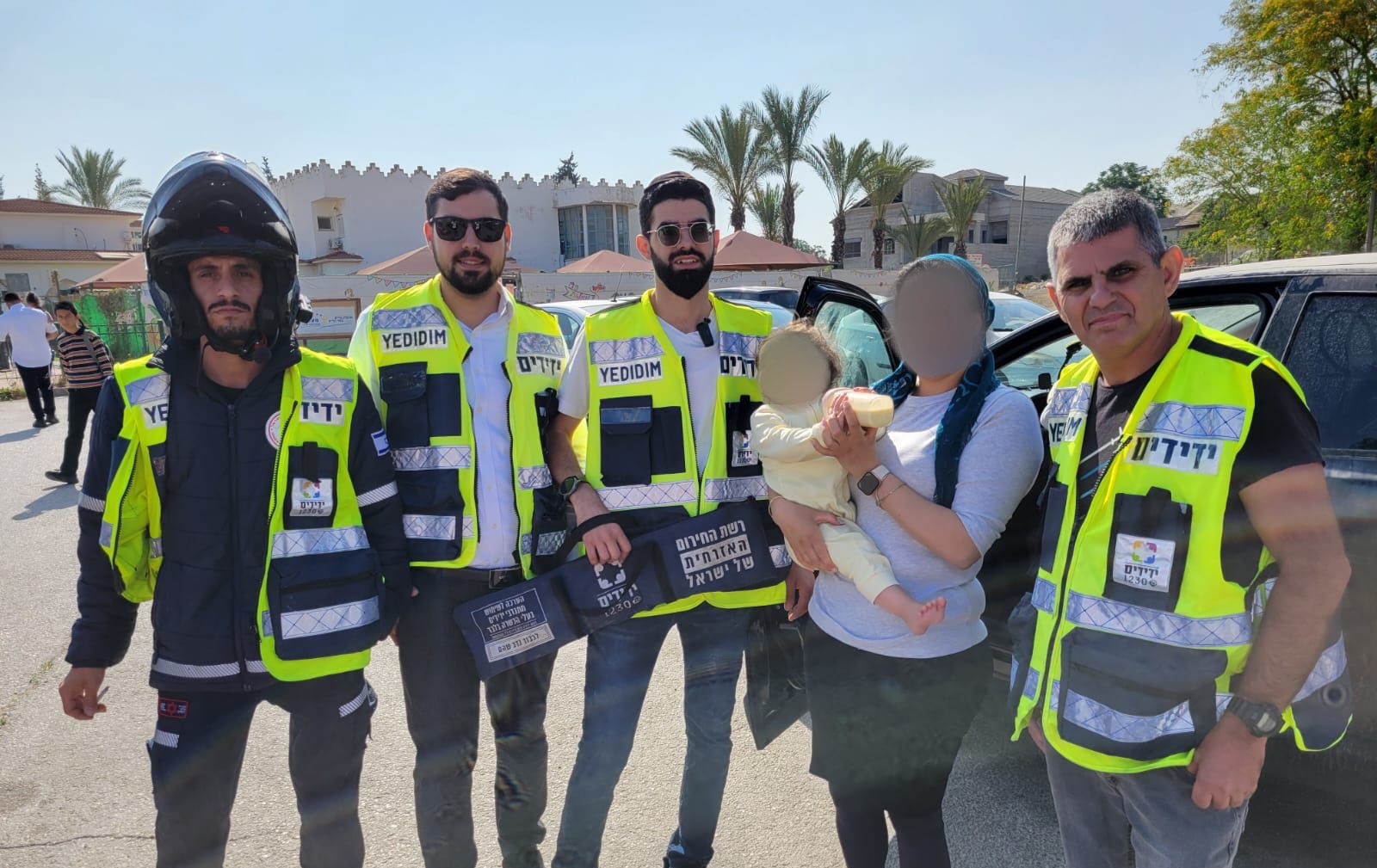 נתיבות תינוקת ננעלה בשגגה ברכב, מתנדבי ידידים חילצו אותה בשלום.