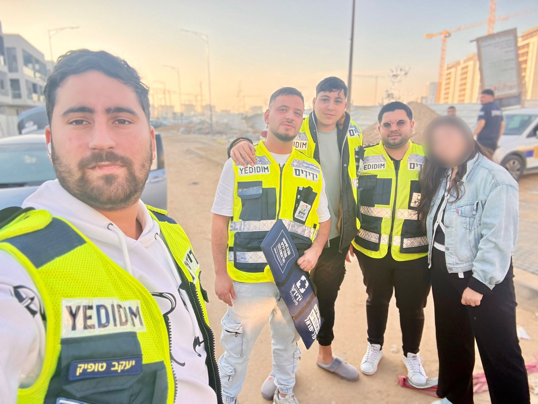 57d560e2-a72b-4d96-98be-debc79983193