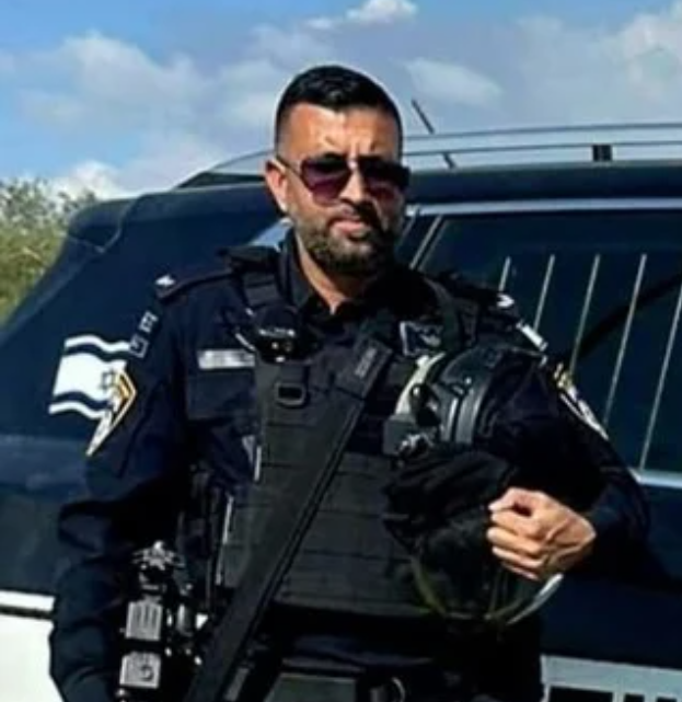 נוכחות משטרתית קבועה בנווה שרון: חיזוק הקשר עם התושבים