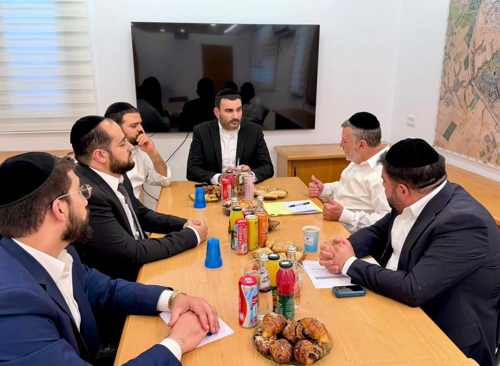 חיזוק שיתוף הפעולה בין משרד העבודה לעיריית נתיבות: קידום הכשרות מקצועיות ותעסוקה בעיר