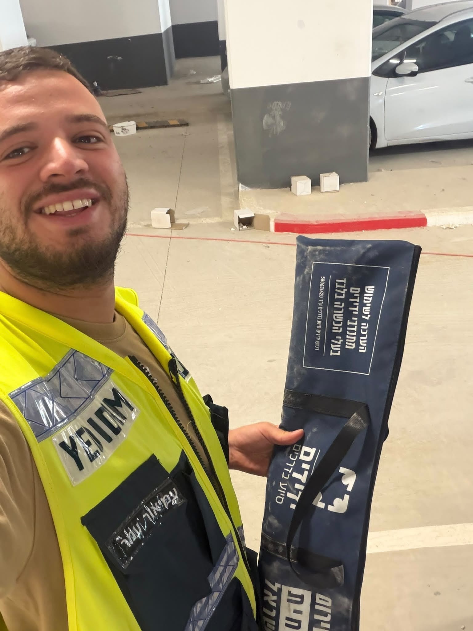 נתיבות: פעוט ננעל בשגגה ברכב, מתנדב ידידים חילץ אותו בשלום