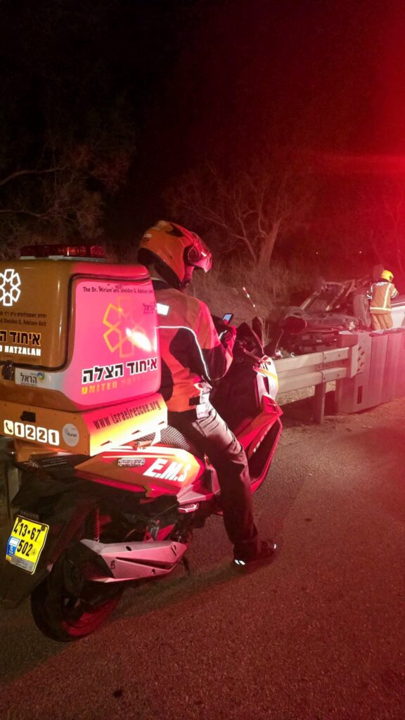 תאונה עצמית בכביש 293 סמוך לצומת בית הגדי: נהג כבן 60 נפצע קל