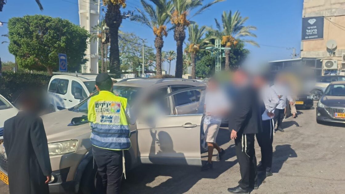 נתיבות: תינוק ננעל בשגגה ברכב, מתנדבי ידידים חילצו אותו בשלום