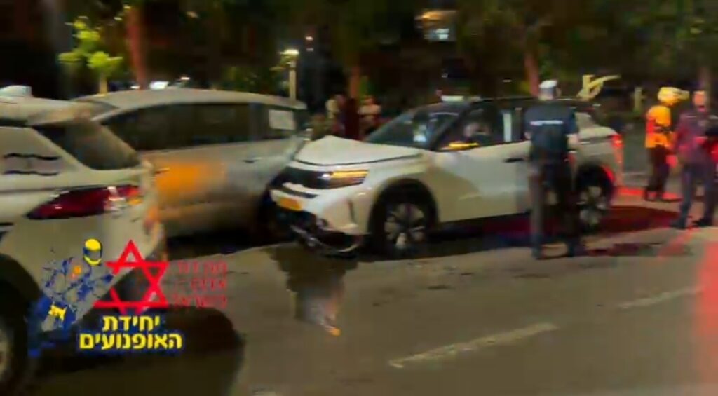 תאונת דרכים הלילה בנתיבות: שלושה נפגעים פונו לבית החולים